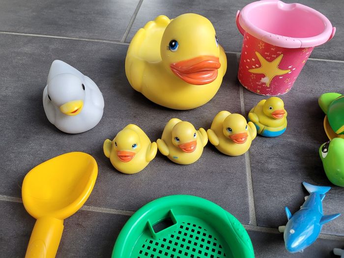 Lot jouets de bain - photo numéro 3