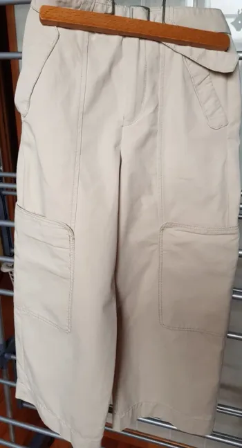 Pantalon en toile crème Zara