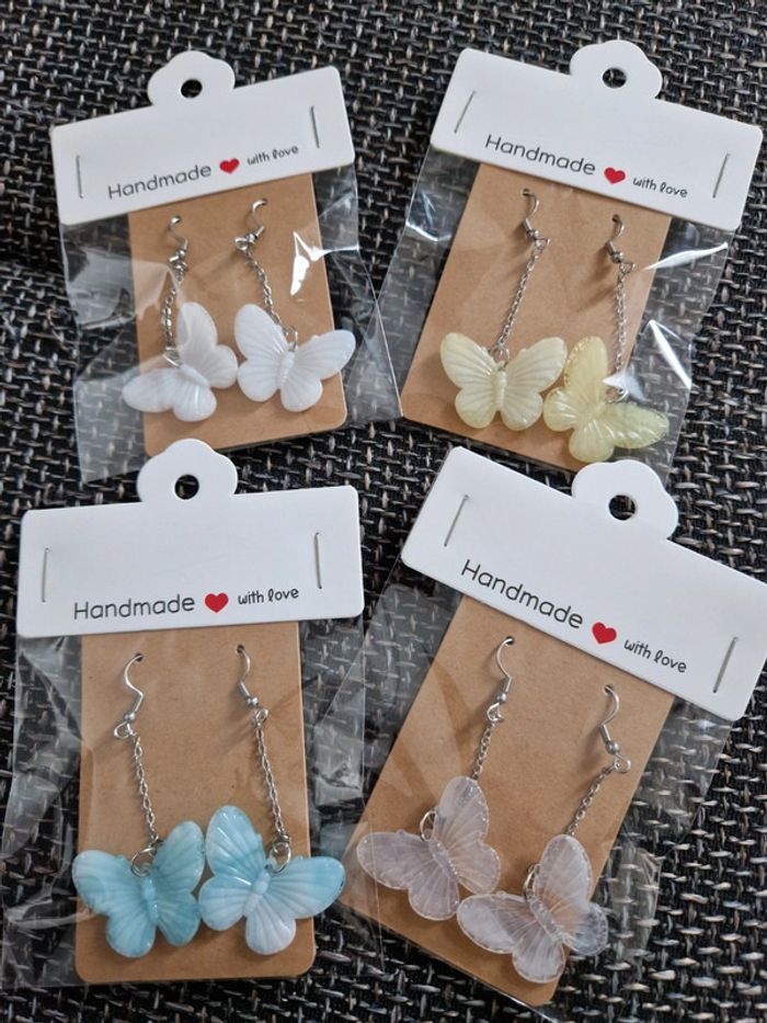 Lot 4 paires de boucles d'oreilles fantaisie