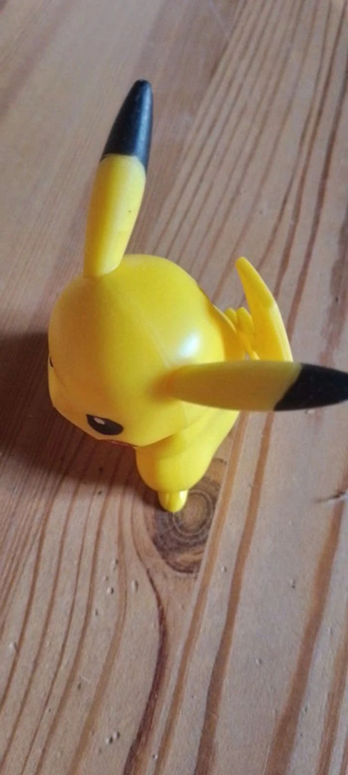 Pokémon Pikachu Figurine Collection - photo numéro 3