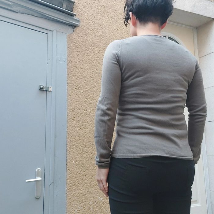 Joli pull Lacoste en S - photo numéro 4