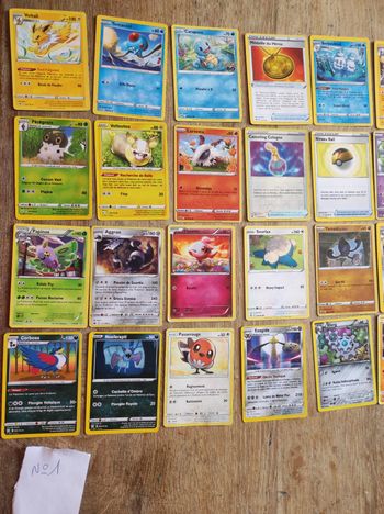 Lot de 40 cartes Pokémon