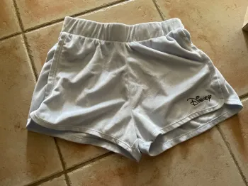 short nuit bleu ciel