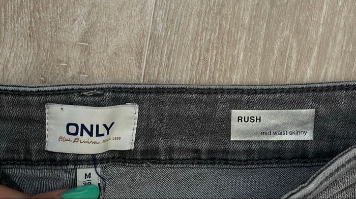 Jean skinny taille 38 - photo numéro 2