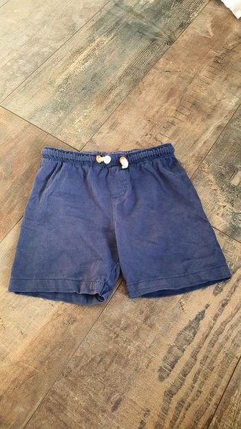 Short Sergent major 3 ans en très bon état