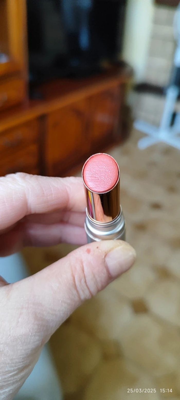 Kiko Hydra Shiny Lip Stylo Teinte 02 - photo numéro 4