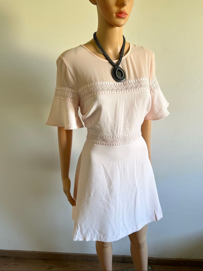 Robe rose claire neuve à manches courtes Morgan taille 42 (valeur 85€) - photo numéro 2