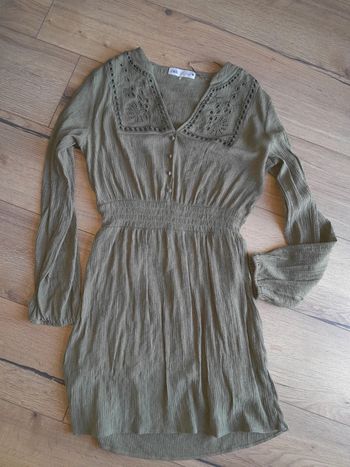 Robe kaki
