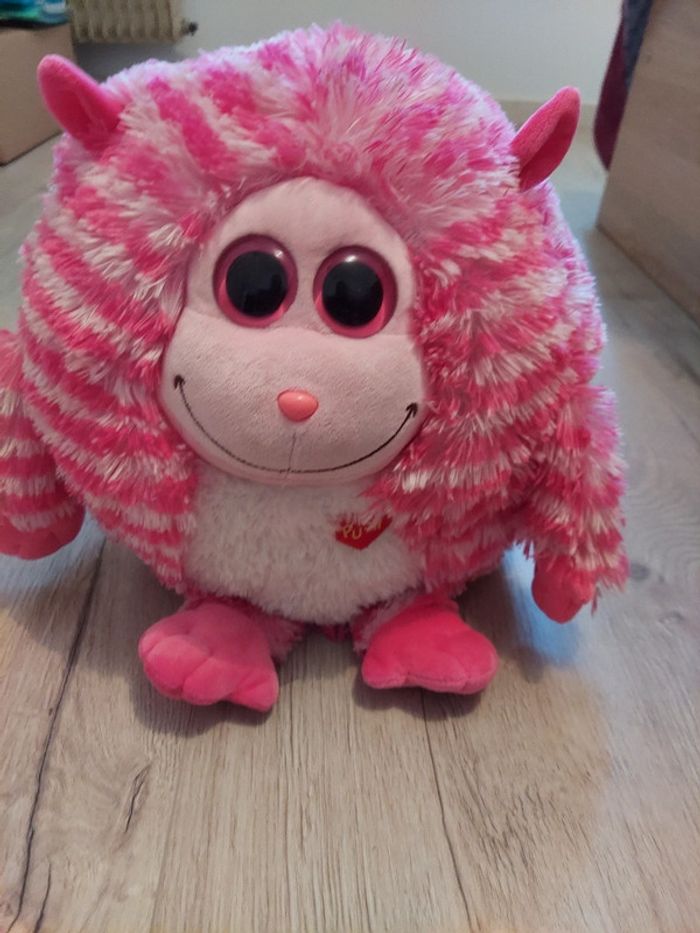 Grosse peluche tbe