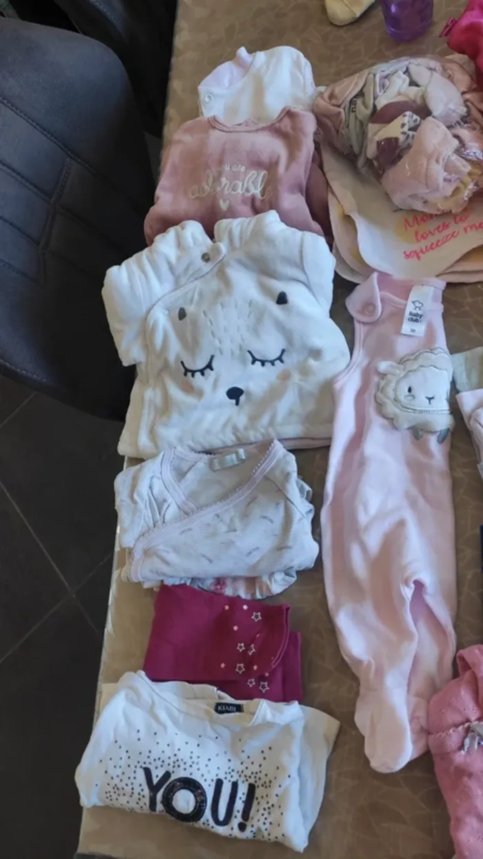 Lot vêtements bébé fille 1 - 3 mois hiver - photo numéro 2