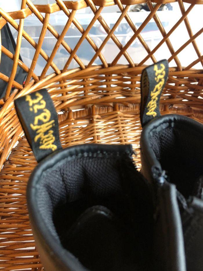 Dr Martens noire 27 - photo numéro 8