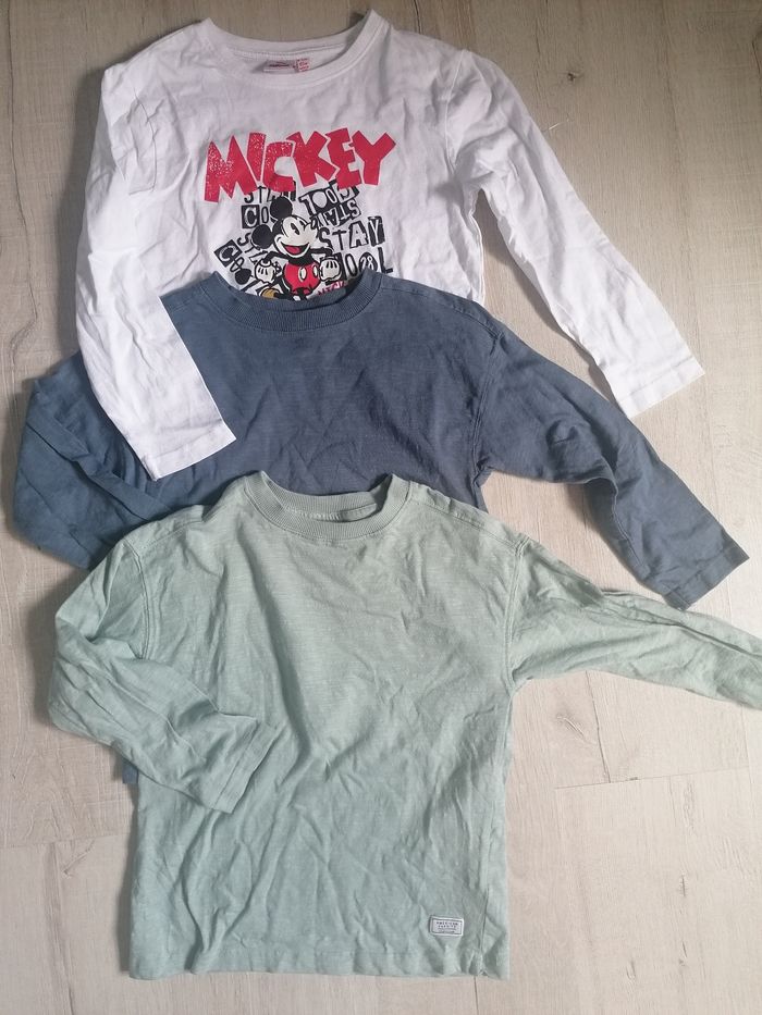 Lot de vêtements garçon 6 ans - photo numéro 3