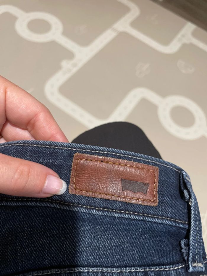 Jean levi’s slim taille 27 - photo numéro 9