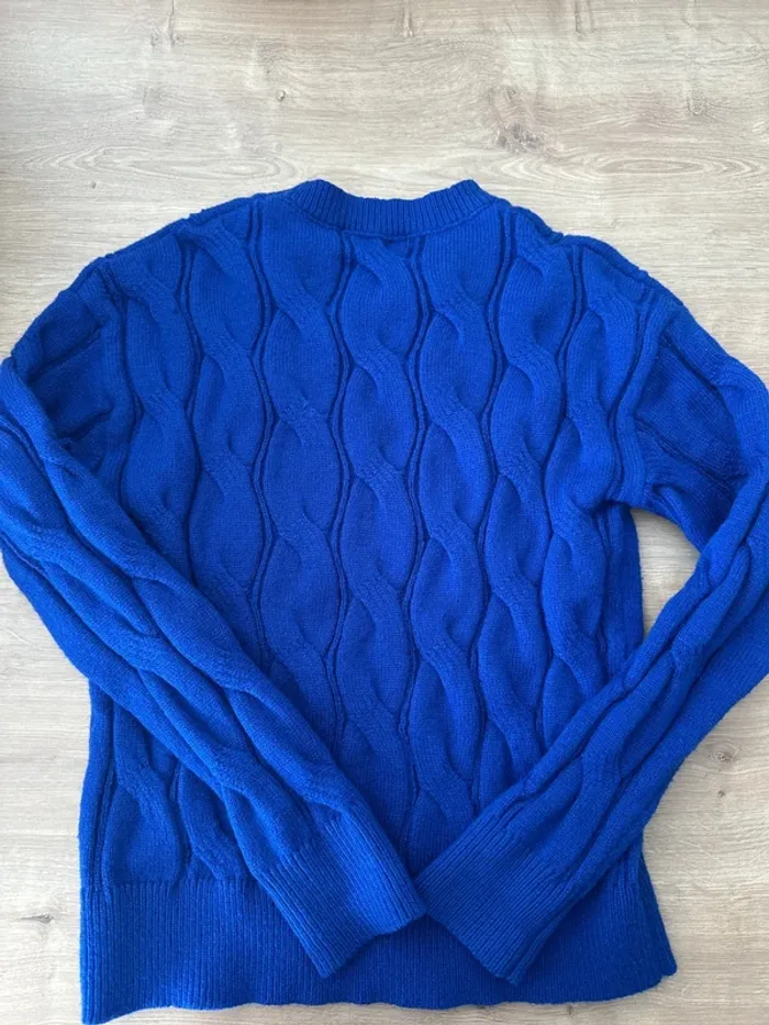 Pull bleu - photo numéro 2