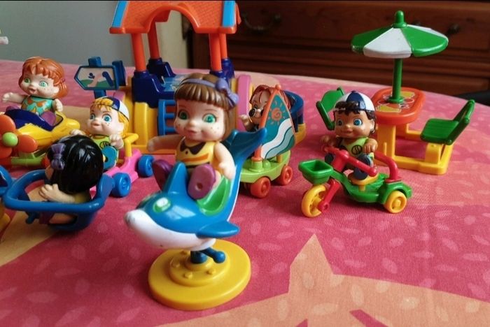 Lot de bonhommes et leurs jeux - photo numéro 3