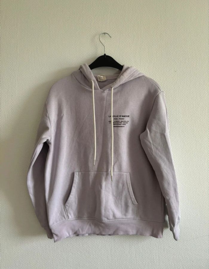 Sweat à capuche lilas