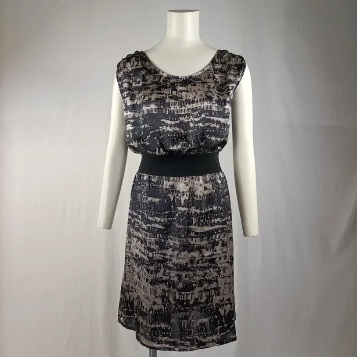 Robe Naf Naf 100 % soie, imprimé graphique noir et beige, taille 36, ceinture élastique A961