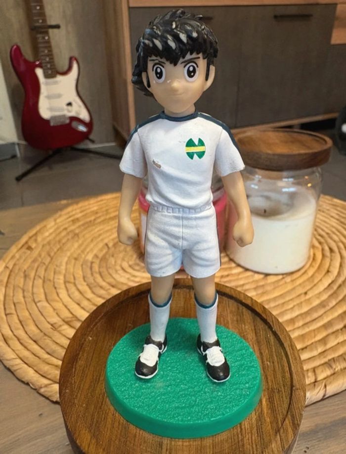 figurine Captain Tsubasa dans Olive et Tom