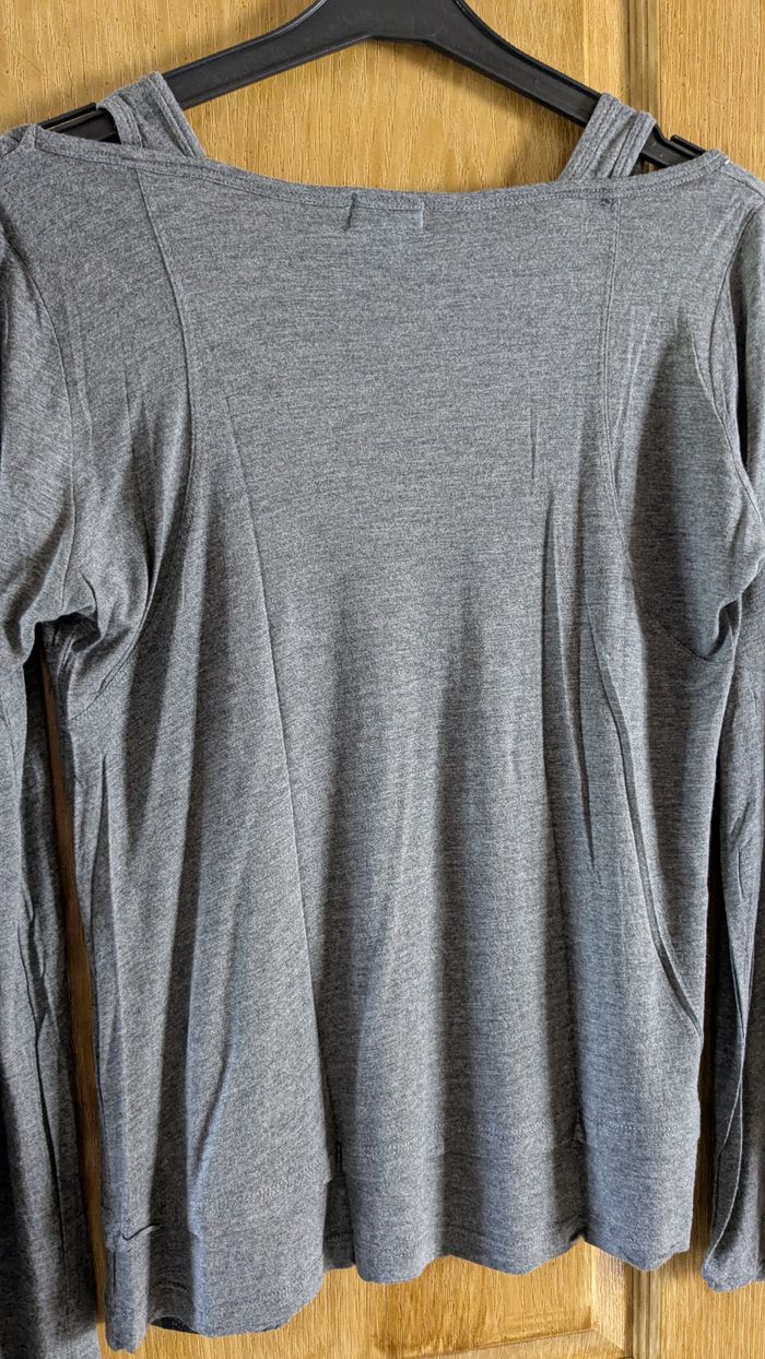 Tee-shirt "fantaisie" à manches longues. - photo numéro 5