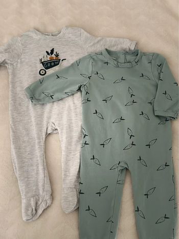 Lot pyjamas bébé