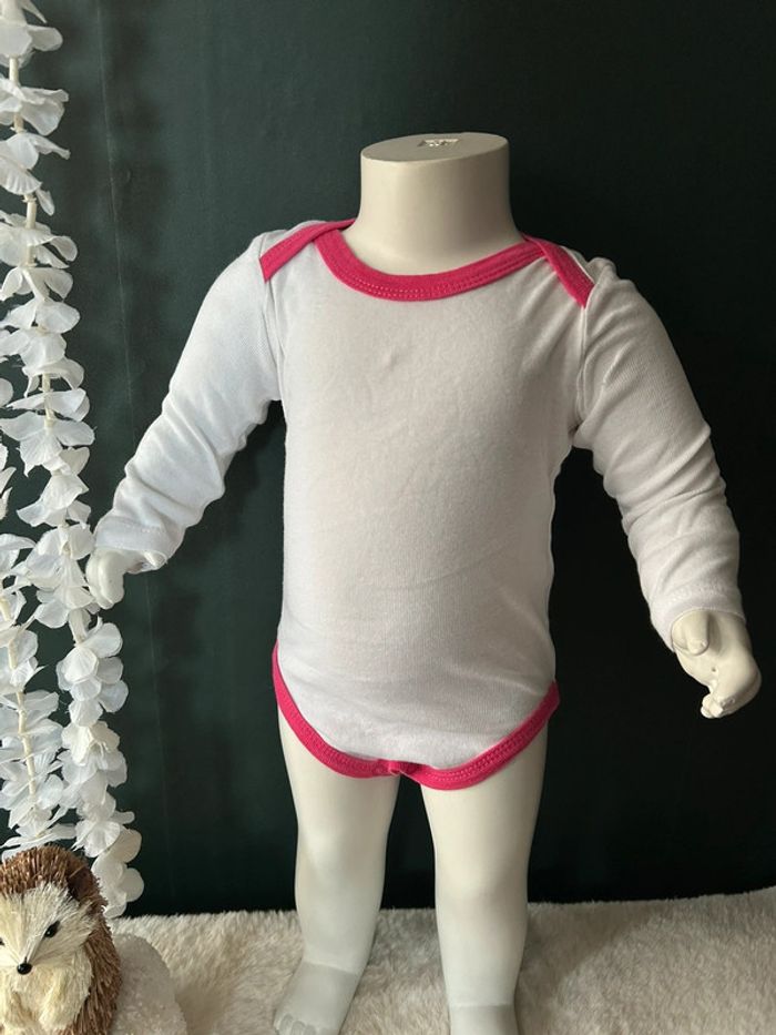 Combi short/ body 6 mois - photo numéro 5