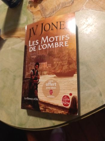Les motifs de l'ombre de JV Jones