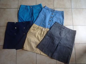 Lot de 5 jupes T. 38 (Etam, Bonobo)
