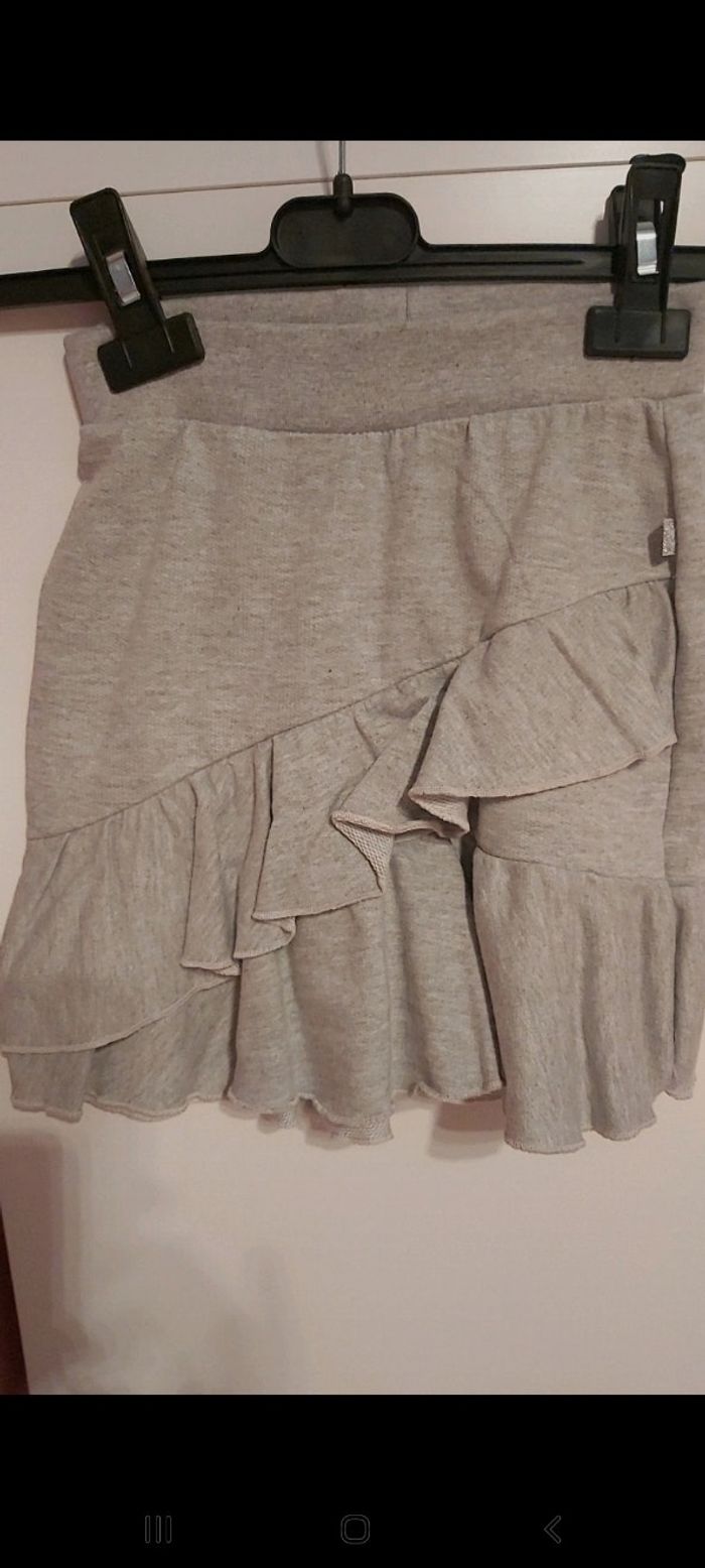 Jupe taille 134/140 9/10ans zeeman