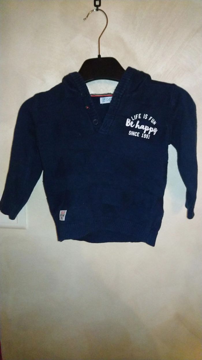 Pull à capuche Gemo 18 mois en très bon état