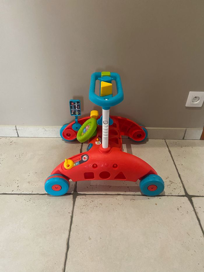 Trotteur Fisher price neuf - photo numéro 2