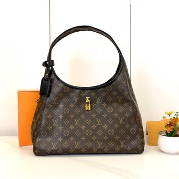 Louis Vuitton M12940
