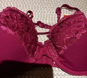 🥰 Soutien gorge Bordeaux taille 95b