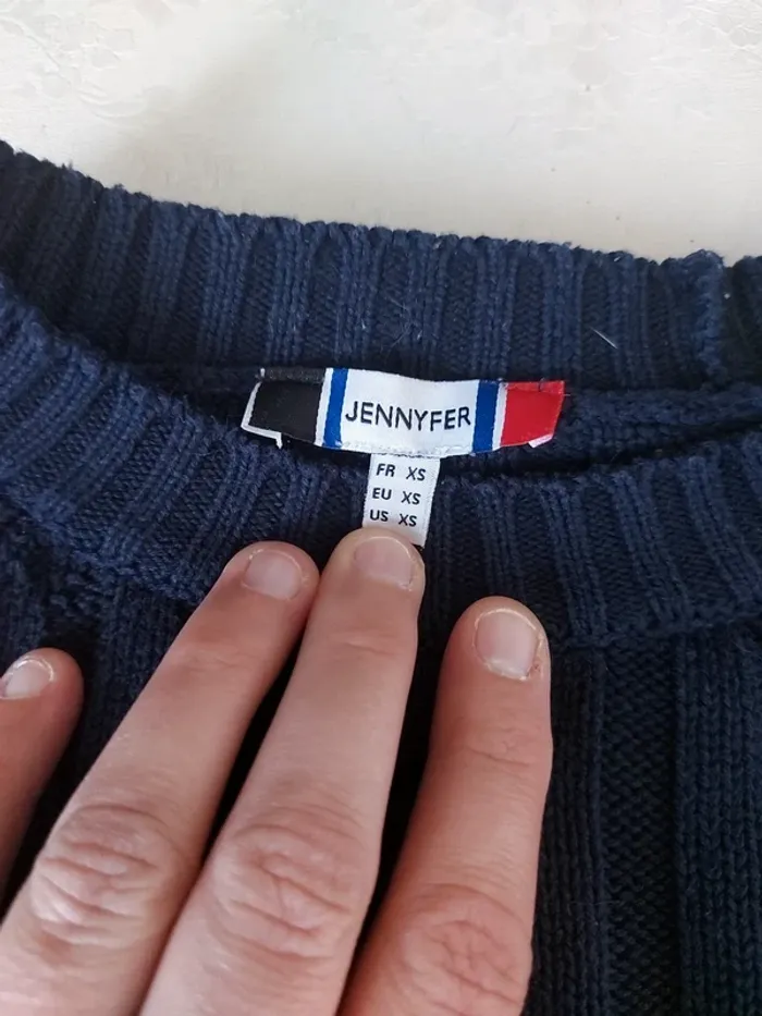 Pull bleu avec manches aérées - photo numéro 2