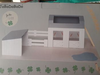 Petite ferme en bois - Jabadabado