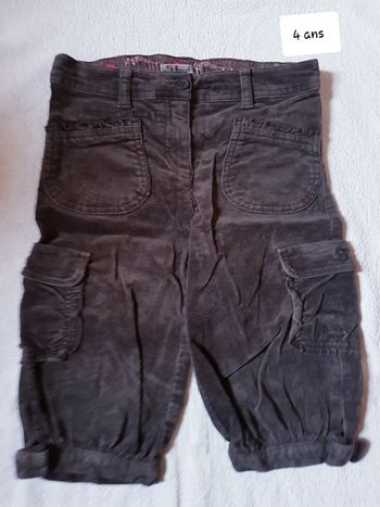 Pantacourt velour okaidi 4 ans