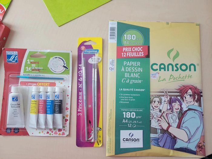 Gros lot de fournitures scolaires - photo numéro 10