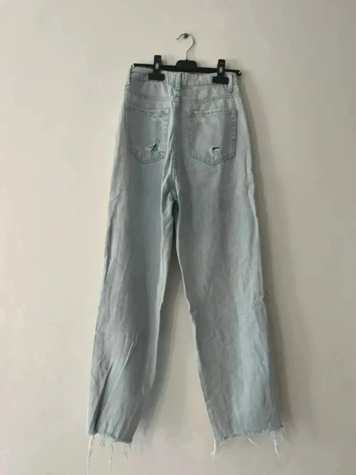 Jeans troué - Taille 32 - photo numéro 5