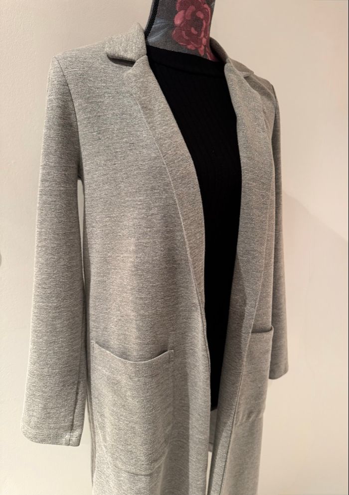 Veste longue grise - Stradivarius - photo numéro 2