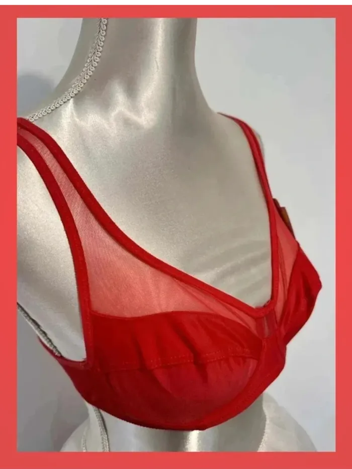 🌺 Soutien-gorge DIM rouge neuf avec étiquette – Taille 85B - photo numéro 3