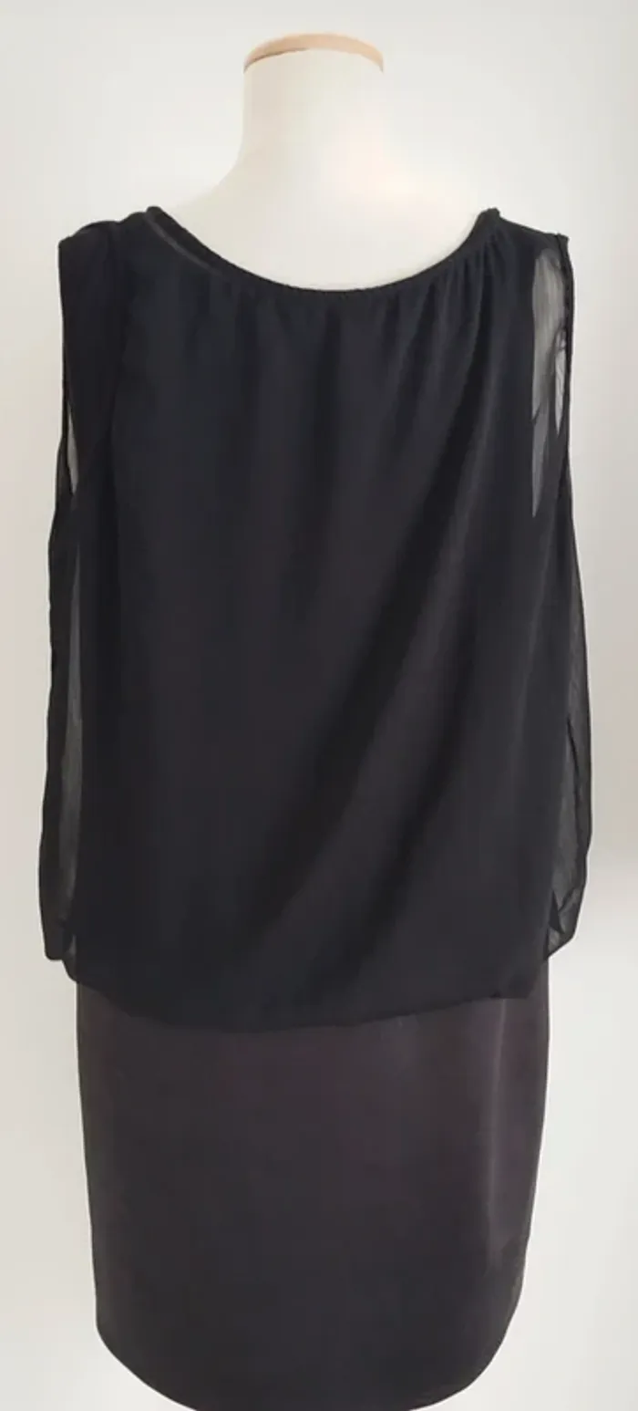 Jolie robe noire bi-matière Tissaia taille 50 - photo numéro 3