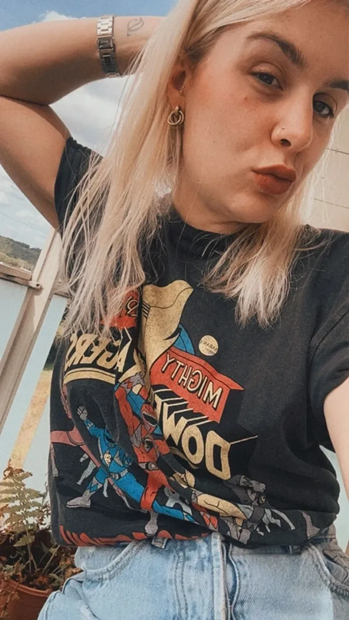 T-shirt troué Power Rangers Zara gris taille s - photo numéro 2
