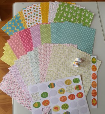 Lot papiers Pâques