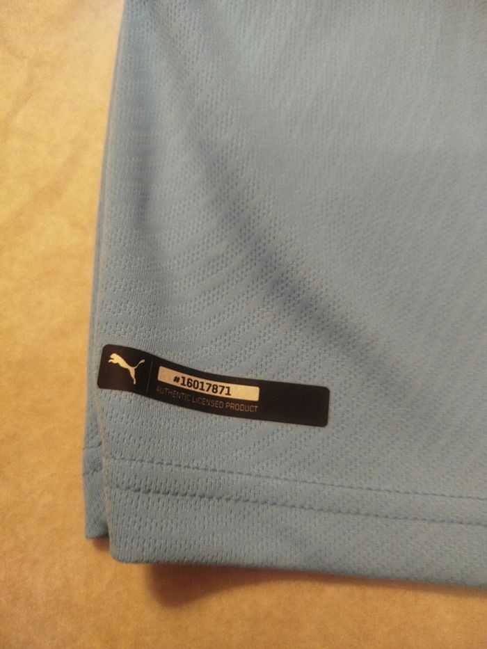 Tenue de foot Puma, équipe Manchester City taille 4/5  ans authentique neuf - photo numéro 10