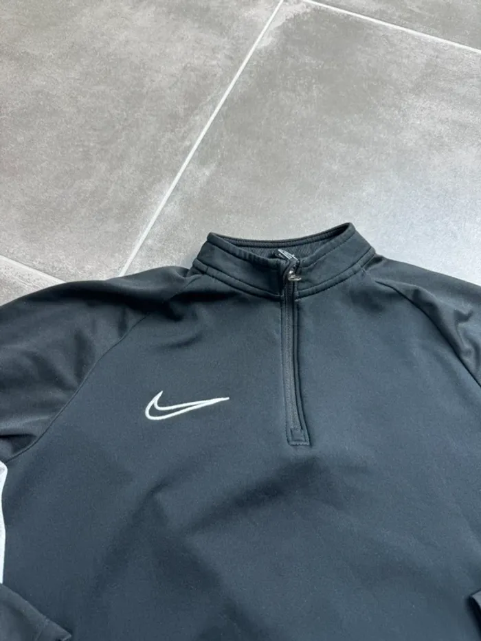 Haut de sport Nike L enfant - photo numéro 2