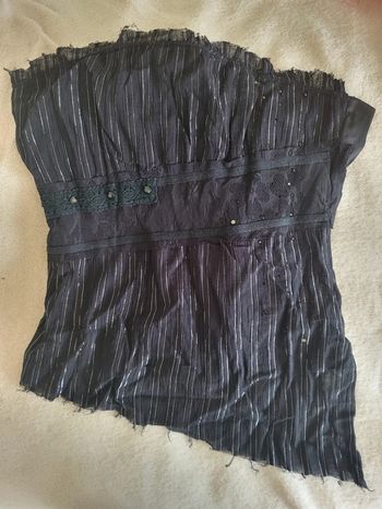 Superbe bustier.