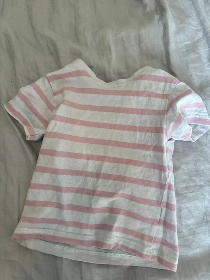 Lot 6 hauts - 18 Mois - photo numéro 2