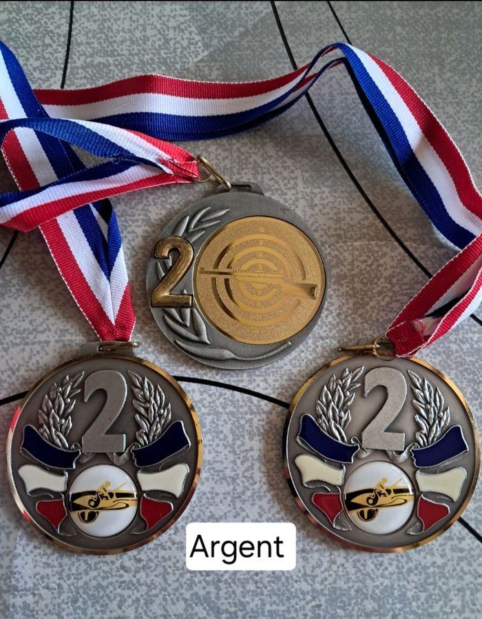 Lot médailles sportives - photo numéro 4