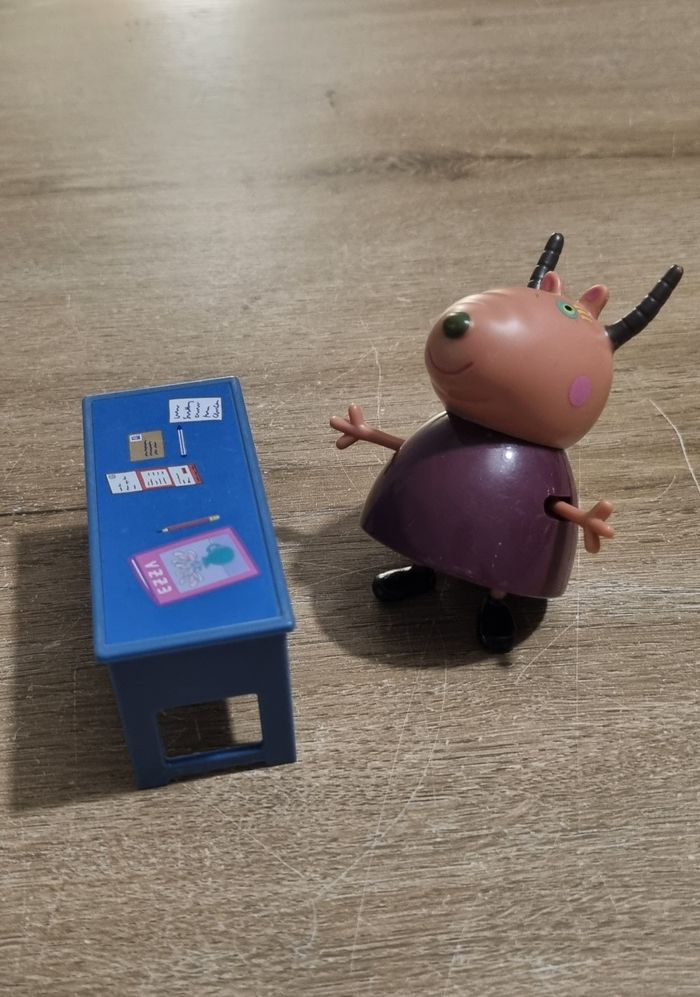 Figurines des amis de Peppa Pig - photo numéro 5