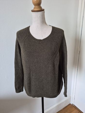 Pull kaki vila