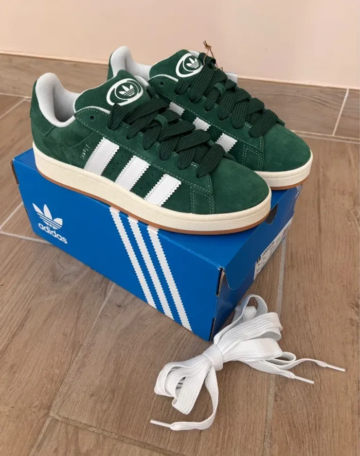 Baskets/Sneakers Adidas Campus 00s Taille 41 1/3 - photo numéro 7